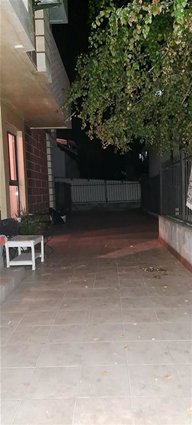 Hrom 60m2 4soben prizemje so dvor 100m2