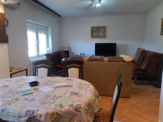 Cento baraka 51m2 i kuka 71m2 na plac 461m2