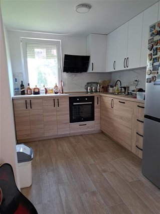 Cento baraka 51m2 i kuka 71m2 na plac 461m2