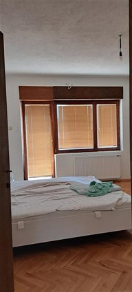 Radisani 479m2 kuka 4 kata na plac 778m2