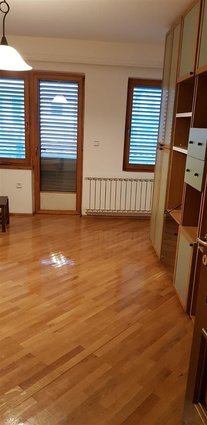 Kuka od 500m2 prazna ili namestena vo Centar Vodno