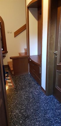 Kuka od 500m2 prazna ili namestena vo Centar Vodno