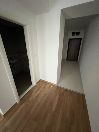 Aerodrom nov 3-soben 68m2 priz odgovara i za DP