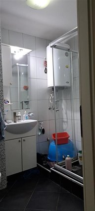 N.Lisice 116m2 3spalni, 1kat niska zgrada