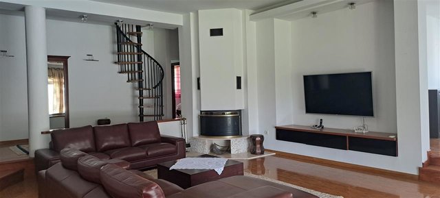 Bardovci luksuzni kuki za iznajmuvanje