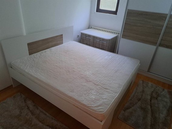 Se izdava ekstra stan do Olimpiski Centar 50m2