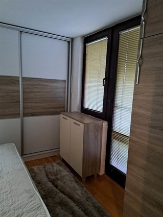 Se izdava ekstra stan do Olimpiski Centar 50m2