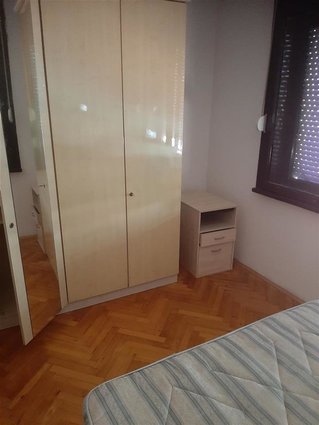 Se izdava namesten stan Debar Maalo so dve spalni