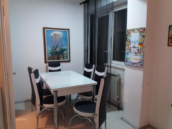 SE IZDAVA TOP STAN LEPTOKARIJA 60 M2