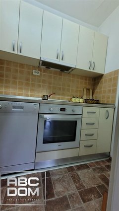 66m2 izdavanje Debar Maalo