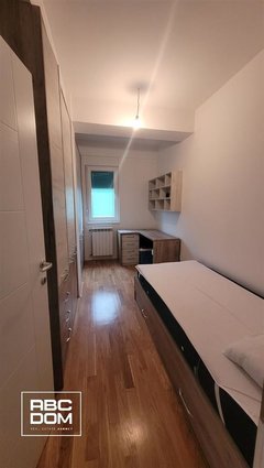 Stan vo Centar kaj Tutunski 92m2