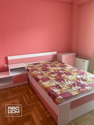 68m2 izdavanje Centar