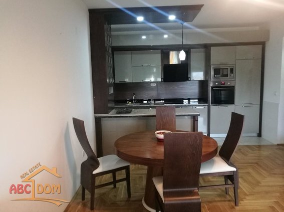 Se iznajmuva stan vo Karpos vo blizina na MI DA