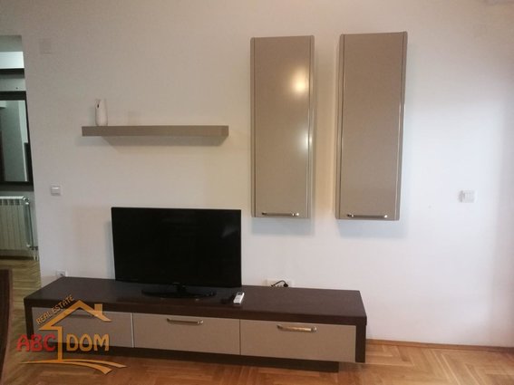 Se iznajmuva stan vo Karpos vo blizina na MI DA