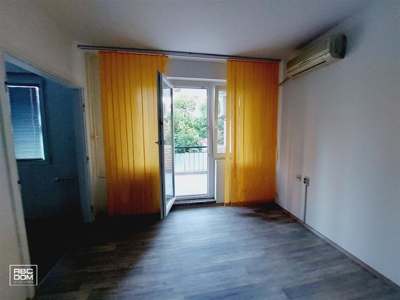 СЕ ПРОДАВА СТАН ВО КАРПОШ-4