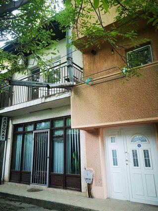 K .VODA ZHIL VERN 25M2 SE IZDAVA