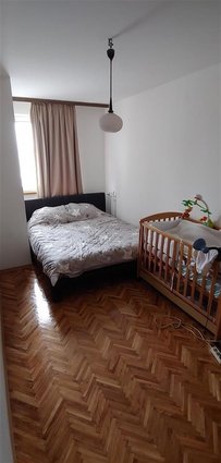 Sovremeno opremen stan od 74m2 Gradski zid blok 5