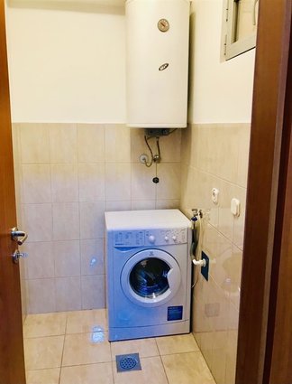 SE IZDAVA TOP STAN POZADI RAMSTOR -2 SPALNI