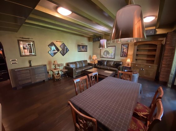 CENTAR D MAALO PIRINSKA120M2