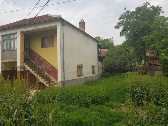 Se prodava kukja 300m2