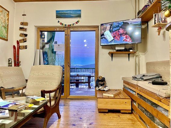 Se prodava villa 775m2 vo M.Anovi