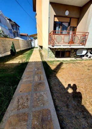 Kuka 427m2 vo blizina na ulica JNA