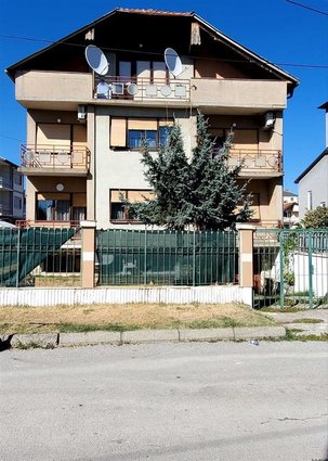 Kuka 427m2 vo blizina na ulica JNA