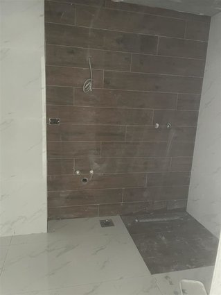 Se prodava stan 86m2 na 1vi kat