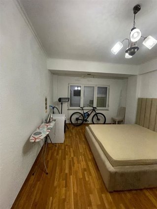 Se prodava stan na centar na 1vi kat