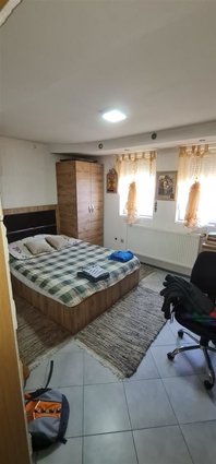 Kuka 300 m2 so razraboten biznis