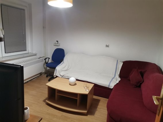 УРБАН ЛИВИНГ издава стан во Карпош 4