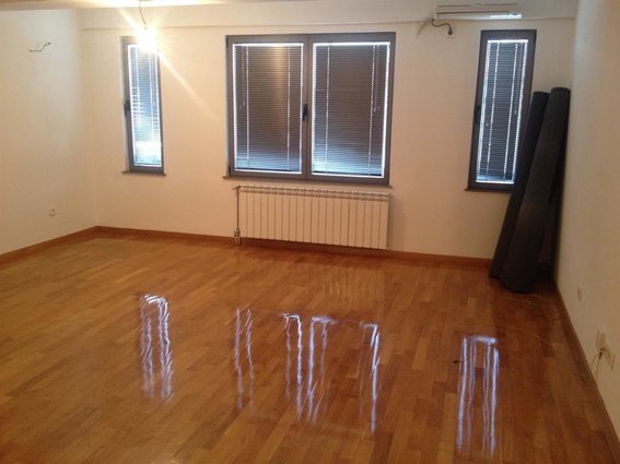 Se izdava prazen stan vo Debar Maalo