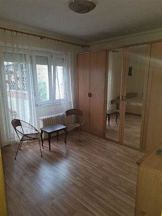 СЕ ПРОДАВА РЕНОВИРАН 70М2 СТАН ВО КАРПОШ 4