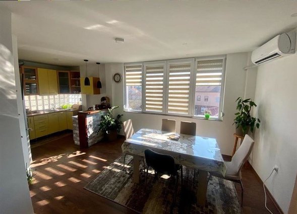 СЕ ПРОДАВА НАМЕСТЕН ТРОСОБЕН 91М2 СТАН ВО ЃОРЧЕ ПЕТРОВ