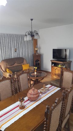 AERODROM POZADI SHKOLO BLAZE KONEVSKI 75m2