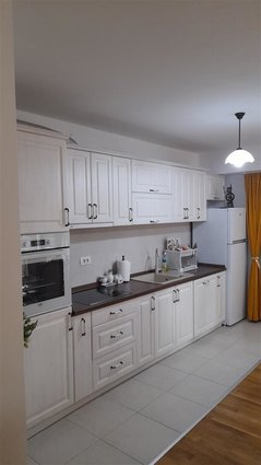 AERODROM POZADI SHKOLO BLAZE KONEVSKI 75m2