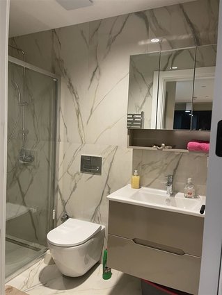 CENTAR _DAJMOND SE IZDAVA LUKS.STAN 42m2