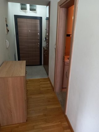 Aerodrom trosoben nov stan 64m2