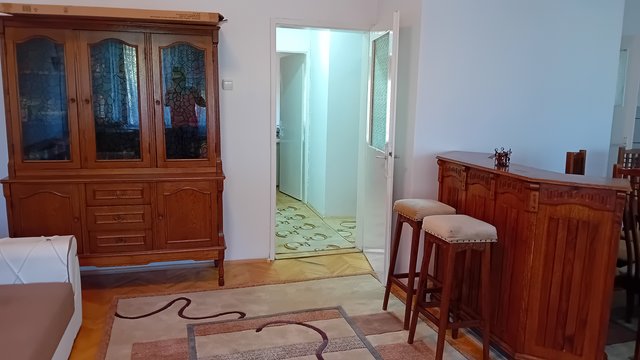 Издавам стан