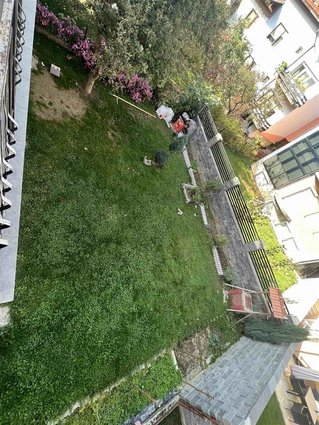 Shitet shtepi 290m2 me lokal ne rr.Mara Ugrinova