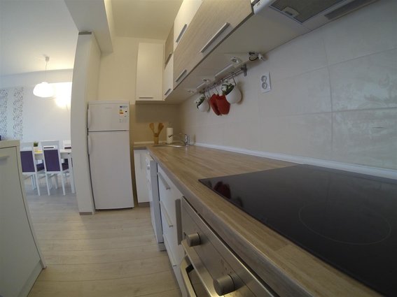 Crnice 74m2 nov trosoben namesten