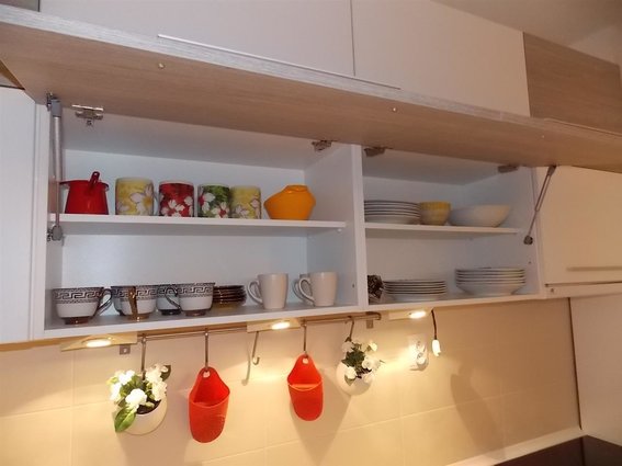 Crnice 74m2 nov trosoben namesten