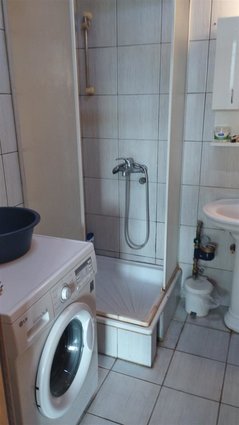 Stan vo Trgovski Centar