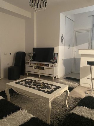 Stan stara carsija pozadi Hotel hamburg 31m2