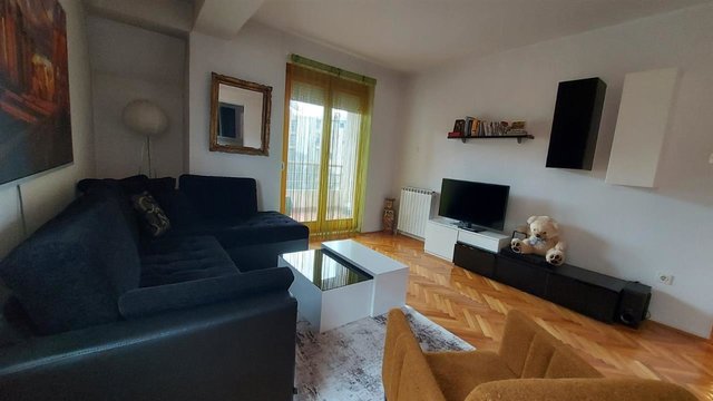 Hrom dvosoben 57m2 renoviran i opremen stan