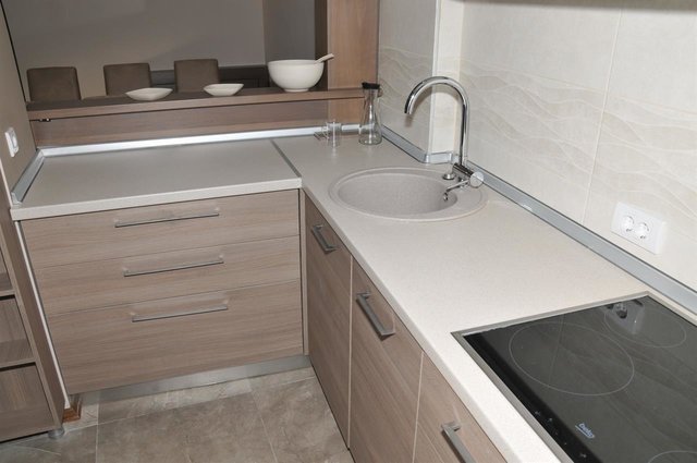 SE IZDAVA EXTRA STAN CENTAR VO GRADSKI ZID -2 SPAL