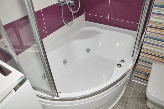 SE IZDAVA EXTRA STAN CENTAR VO GRADSKI ZID -2 SPAL