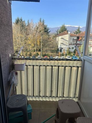 Se prodava stan 50 m/2 +3 m/2 podrum na 2-kat