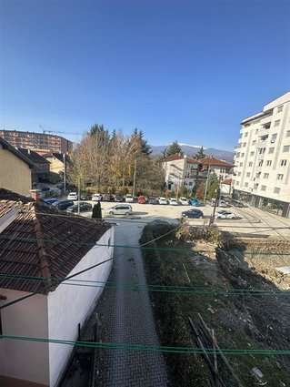 Se prodava stan 50 m/2 +3 m/2 podrum na 2-kat