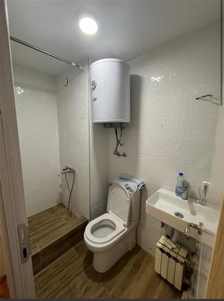 SE PRODAVA 2-SOBENRENOVIRAN I NAMESTEN 49M2 STAN VO KARPOS 4